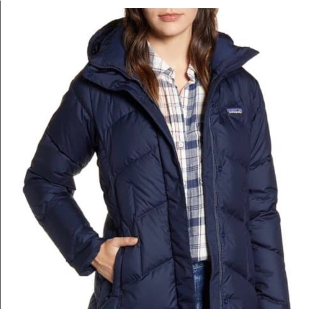 Long Patagonia navy blue puffer